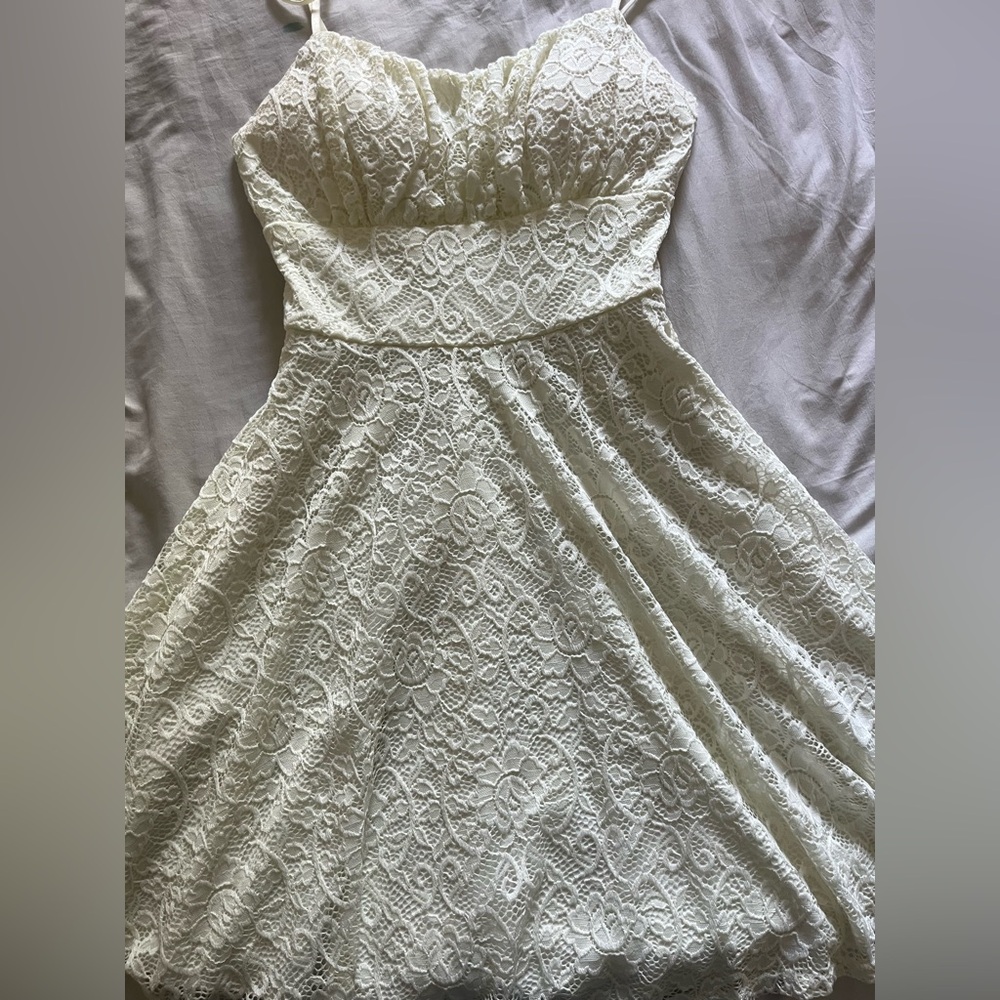 Elegant Cream Lace Dress